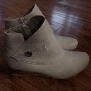 Blowfish boots